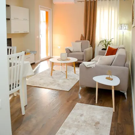 아파트 Casa Di Besarb Shkodër